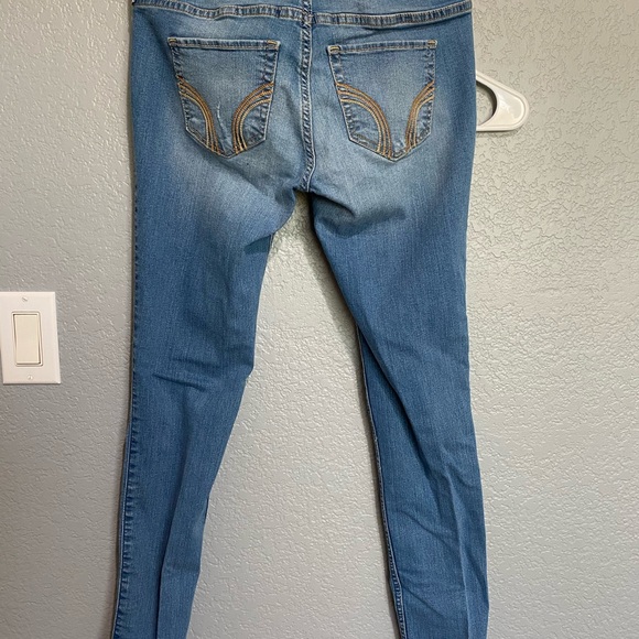 Hollister Super Skinny Petite - Picture 3 of 3